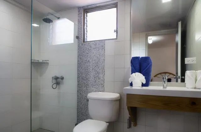 Hotel Whala Boca Chica room bathroom shower